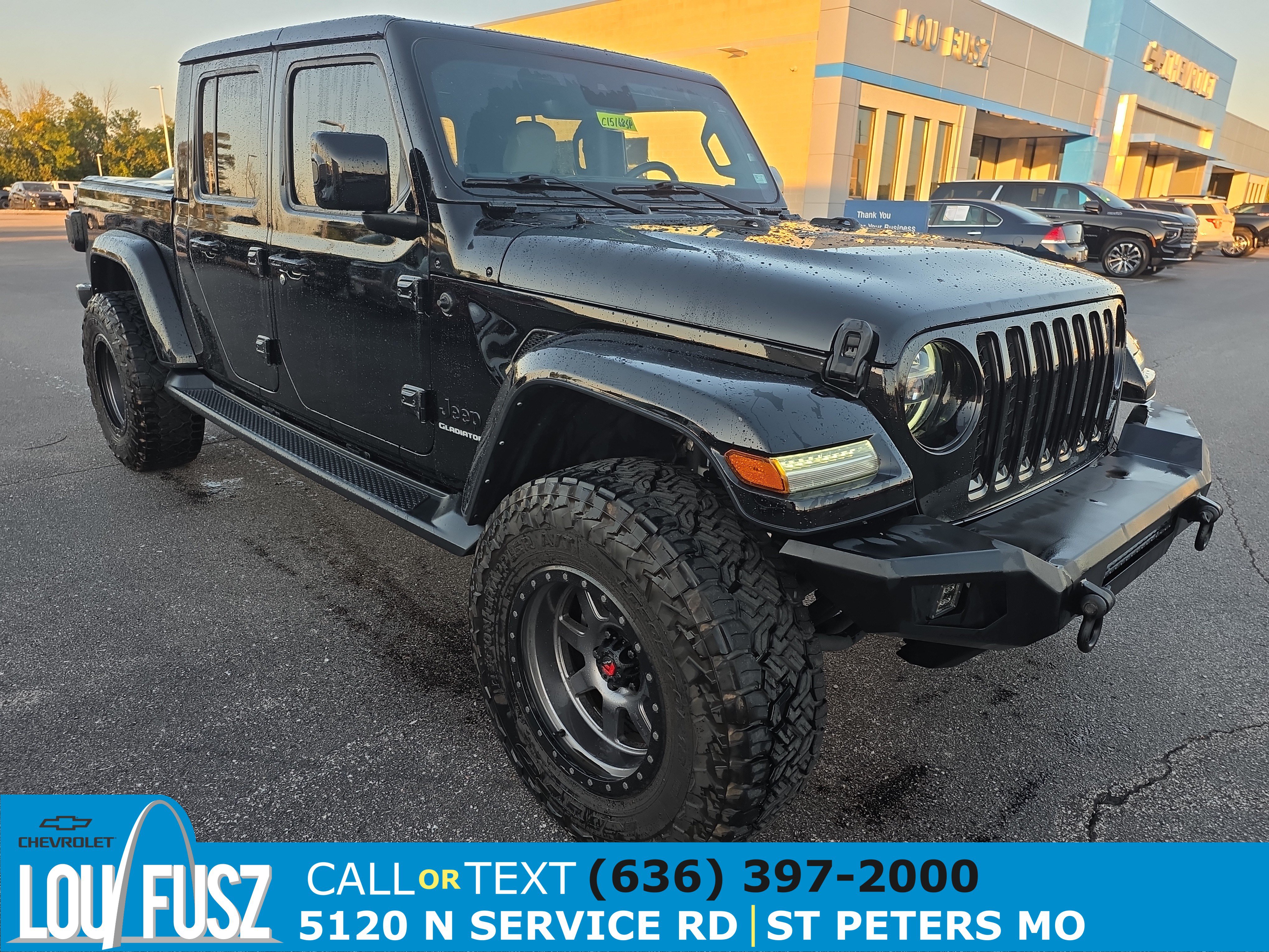 Used 2021 Jeep Gladiator Overland AWD/4WD image 1