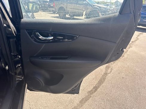 Used 2020 Nissan Rogue Sport SV AWD/4WD image 13
