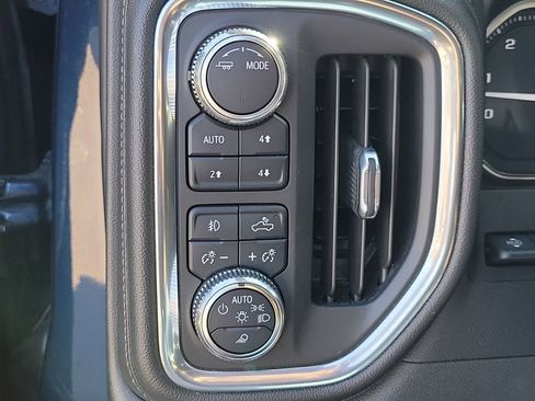 Used 2022 GMC Sierra 2500 Denali w/ Denali Ultimate Package image 29