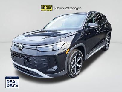 New 2025 Volkswagen Tiguan SE