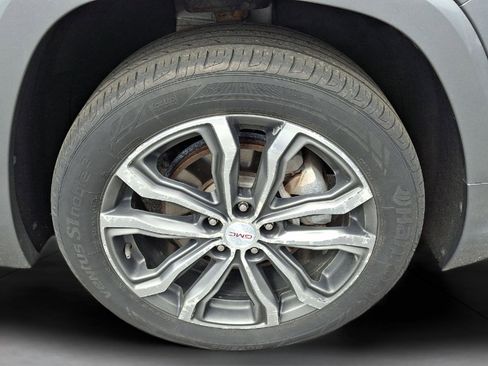 Used 2018 GMC Terrain Denali w/ Advanced Safety Package image 13