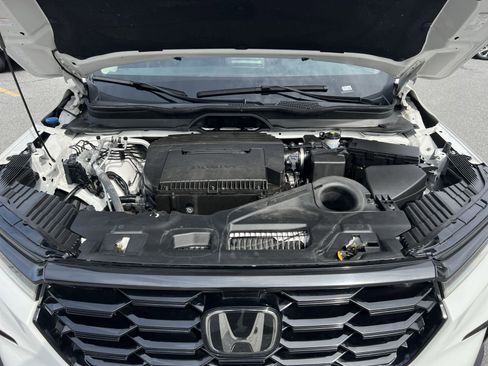 Used 2023 Honda Pilot Touring image 29