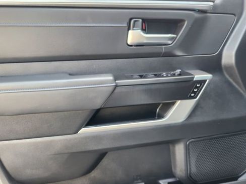 Used 2023 Toyota Sequoia Platinum image 19