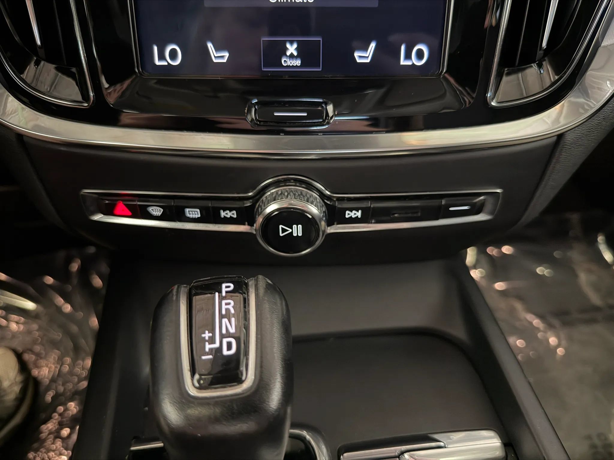 Used 2019 Volvo S60 T5 Momentum w/ Premium Package FWD image 20