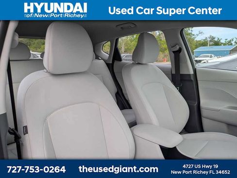 Used 2026 Hyundai Kona SE image 7