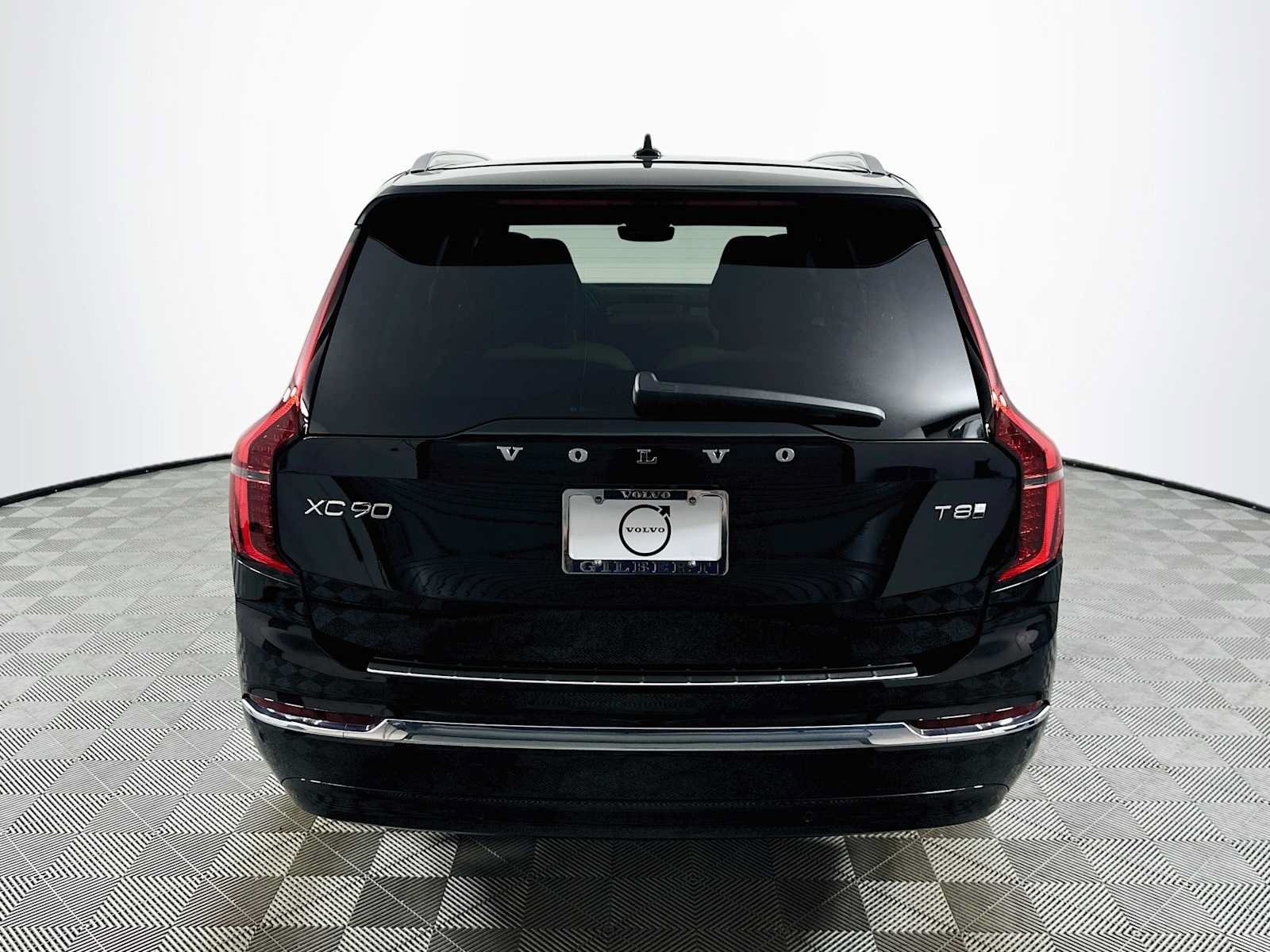 Used 2026 Volvo XC90 T8 Plus w/ Protection Package Premier AWD/4WD image 6