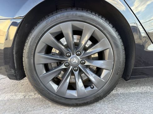 Used 2018 Tesla Model S 75D AWD/4WD image 32