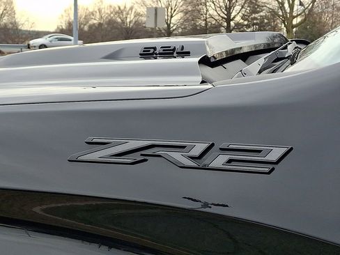 Used 2024 Chevrolet Silverado 1500 ZR2 w/ Technology Package image 30