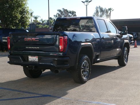 Used 2023 GMC Sierra 2500 AT4 image 6