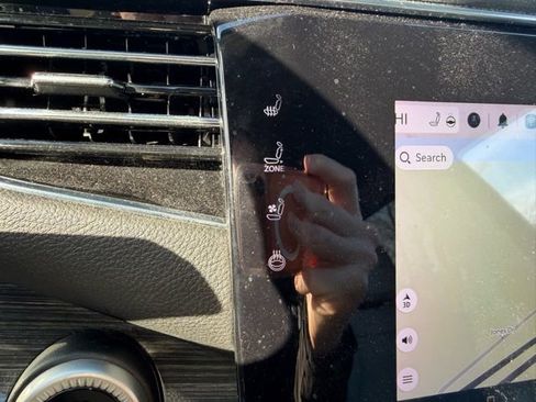 Used 2022 Jeep Wagoneer Series II w/ Rear Seat Video Group 1 image 29