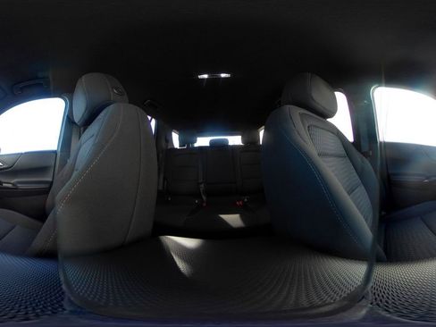 Used 2025 Chevrolet Equinox LT image 42