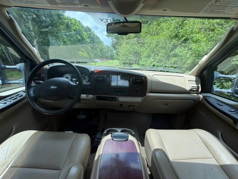 Used 2006 Ford F350 Lariat AWD/4WD image 25