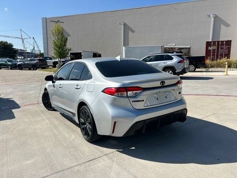Certified 2026 Toyota Corolla SE FWD image 5