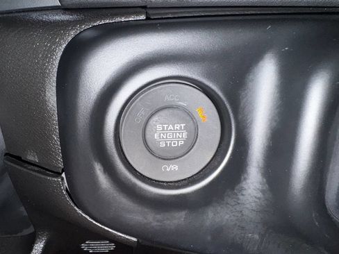 Used 2023 Jeep Wrangler Unlimited Sahara w/ Dual Top Group AWD/4WD image 43