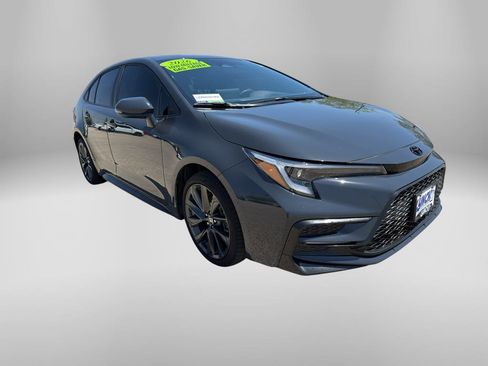 Used 2026 Toyota Corolla SE w/ SE Package FWD image 6