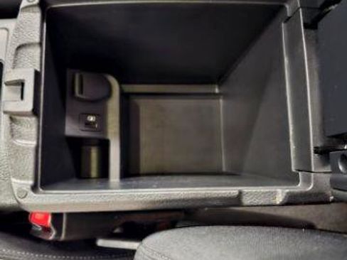 Used 2018 Nissan Rogue SV image 21