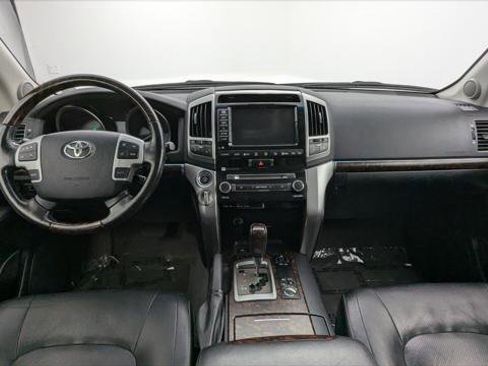 Used 2015 Toyota Land Cruiser AWD/4WD image 21