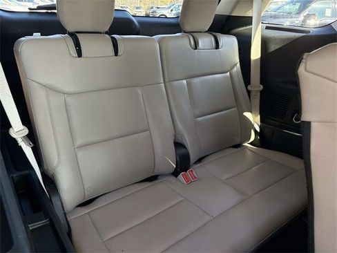 Certified 2024 Ford Explorer Limited image 22