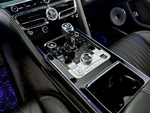 Used 2021 Bentley Flying Spur W12 AWD/4WD image 5