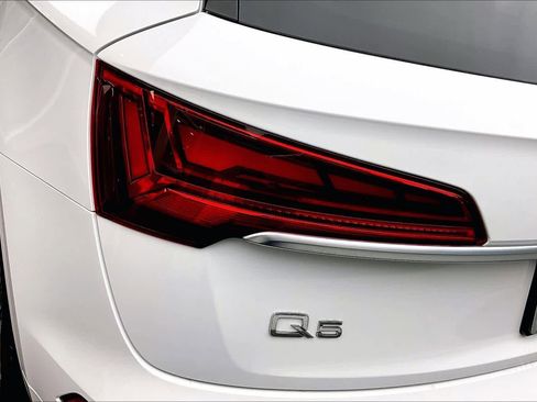 Certified 2023 Audi Q5 2.0T Premium w/ Convenience Package image 27