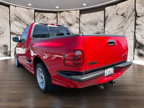 Used 2000 Ford F150 Lightning RWD image 8