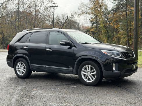 Used 2014 Kia Sorento LX image 14