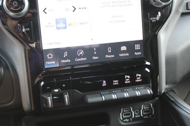 Used 2024 RAM 1500 Laramie AWD/4WD image 24