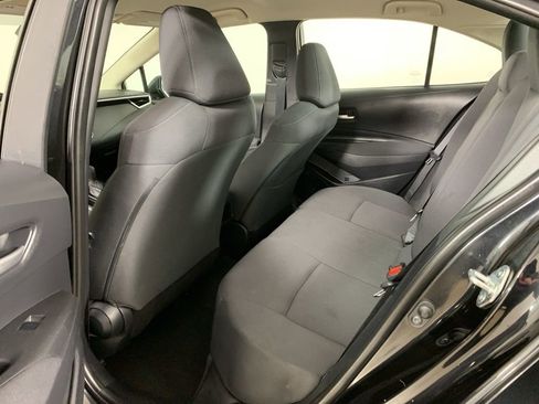 Used 2021 Toyota Corolla LE FWD image 30