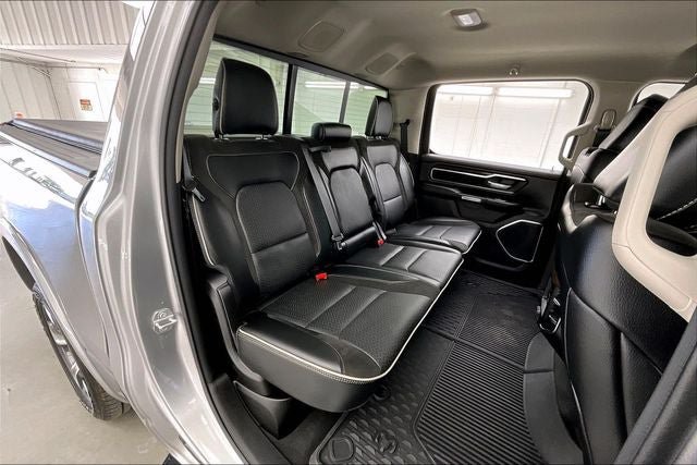 Used 2022 RAM 1500 Laramie AWD/4WD image 18