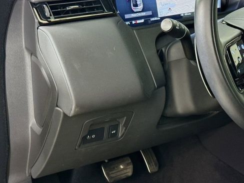 Used 2026 Land Rover Range Rover Velar Dynamic SE image 10