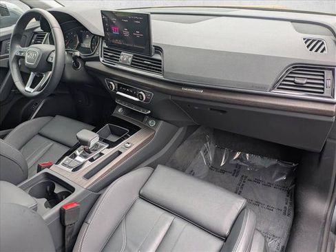 Used 2025 Audi Q5 2.0T Premium AWD/4WD image 23