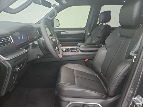 New 2026 Jeep Grand Wagoneer 4WD image 11