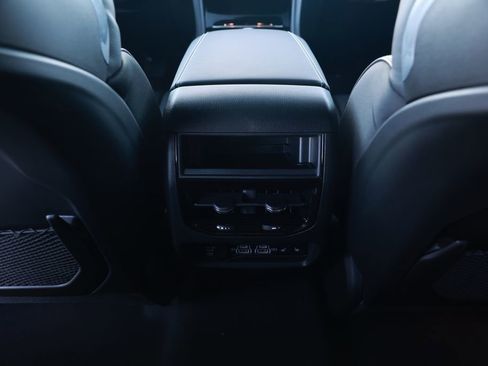 New 2025 Jeep Grand Cherokee Overland image 28