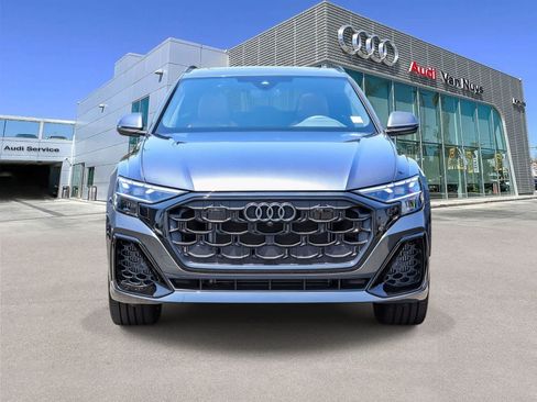 Used 2025 Audi Q8 Premium Plus w/ Premium Plus Package AWD/4WD image 6
