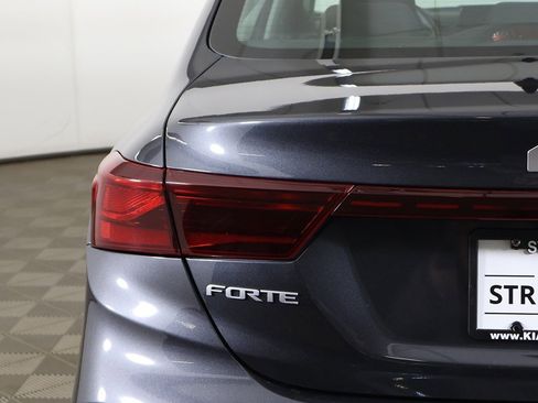 Used 2023 Kia Forte LXS w/ LXS Technology Package image 14