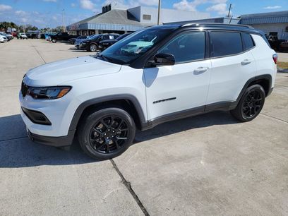 Used 2023 Jeep Compass Altitude