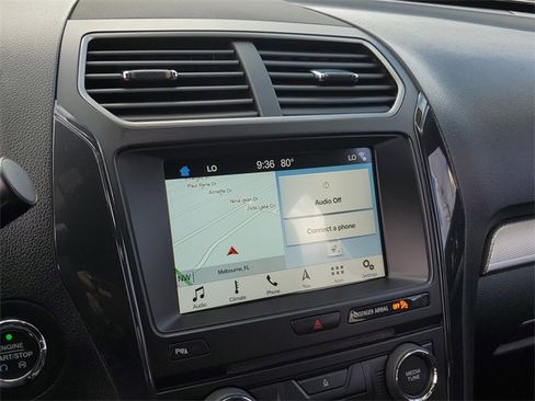 Used 2018 Ford Explorer XLT w/ Equipment Group 202A image 24