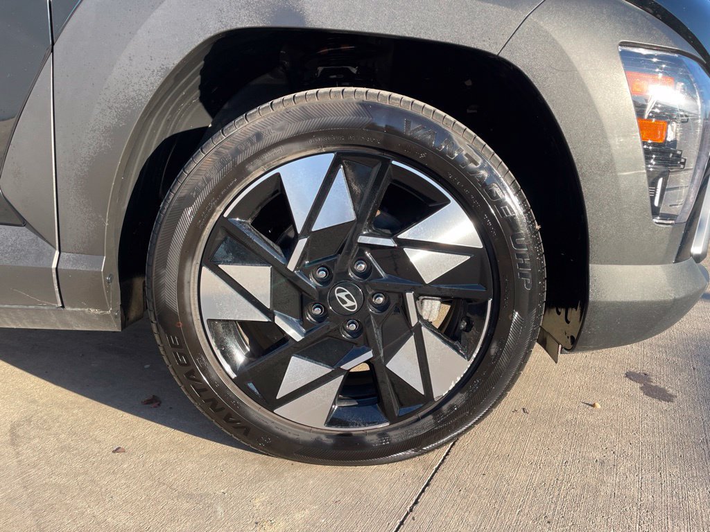 Used 2024 Hyundai Kona SEL w/ Convenience Package FWD image 29