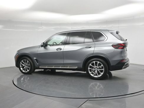 Used 2024 BMW X5 xDrive40i AWD/4WD image 7