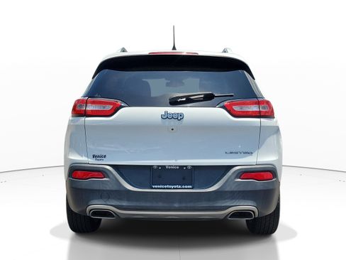 Used 2016 Jeep Cherokee Limited FWD image 5