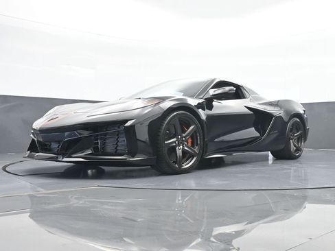 Used 2025 Chevrolet Corvette Z06 image 56