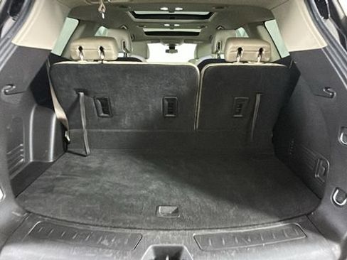 Used 2018 Buick Enclave Essence w/ Trailering Package FWD image 28