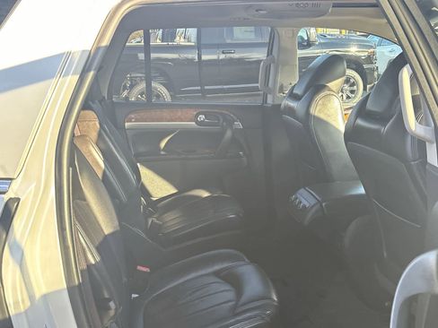 Used 2012 Buick Enclave Leather image 10