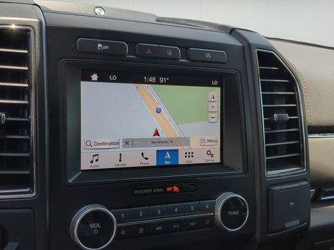 Used 2019 Ford Expedition Limited w/ Equipment Group 301A RWD image 15
