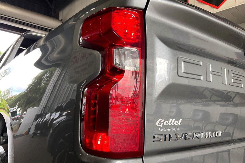 Used 2020 Chevrolet Silverado 1500 LT w/ Texas Edition RWD image 17