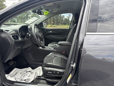 Used 2022 Chevrolet Equinox Premier FWD image 14