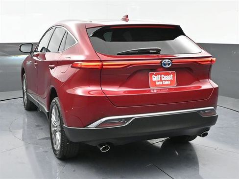 Certified 2024 Toyota Venza Limited AWD/4WD image 4