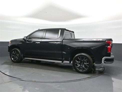 Used 2022 Chevrolet Silverado 1500 LTZ w/ Technology Package image 7