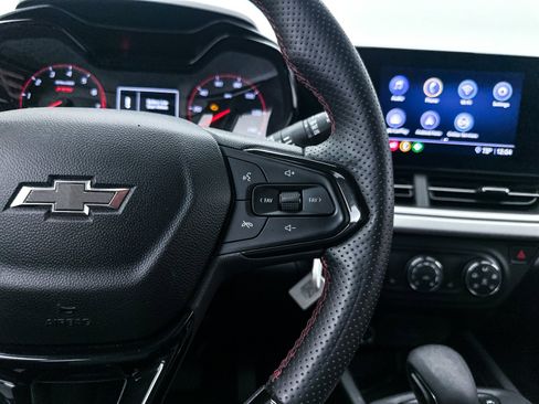 Used 2024 Chevrolet Trax RS w/ Driver Confidence Package image 21