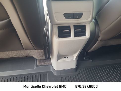 New 2027 GMC Terrain Denali w/ LPO, Black Badging Package AWD/4WD image 29